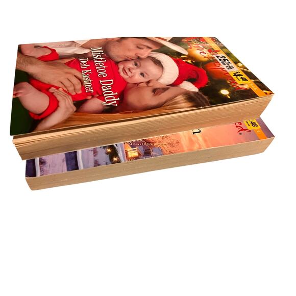 Love Inspired CHRISTIAN Romance NOVELS Lot of (2) CHRISTMAS Mistletoe Texas - Picture 3 of 3